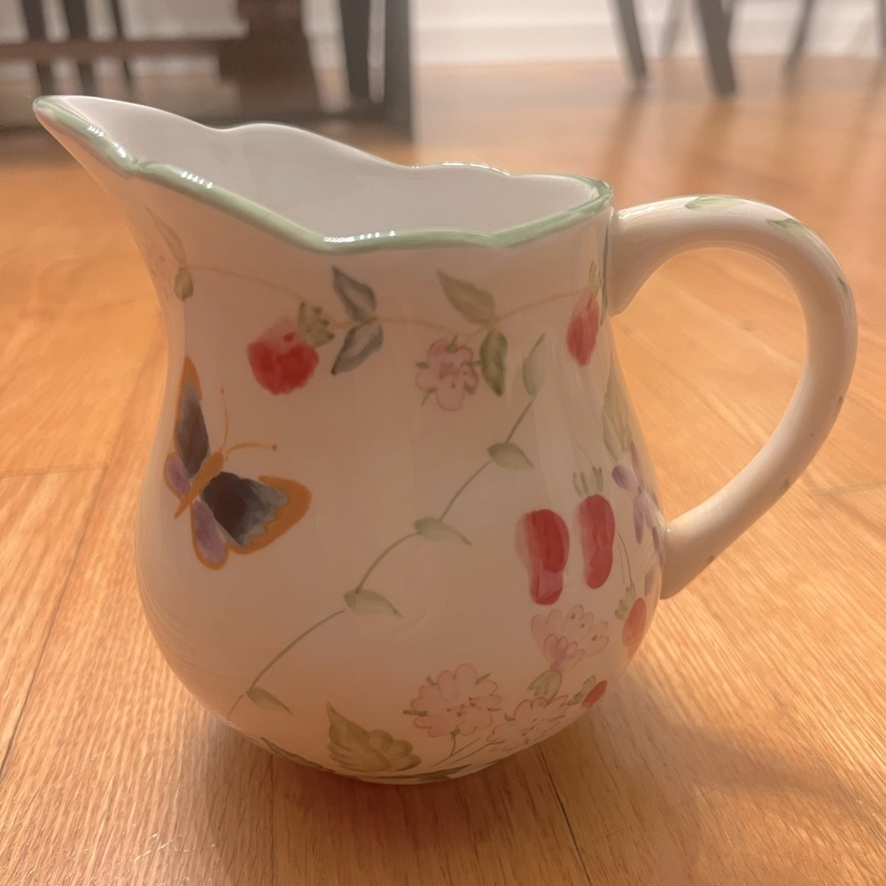 Julia bullmore pitcher